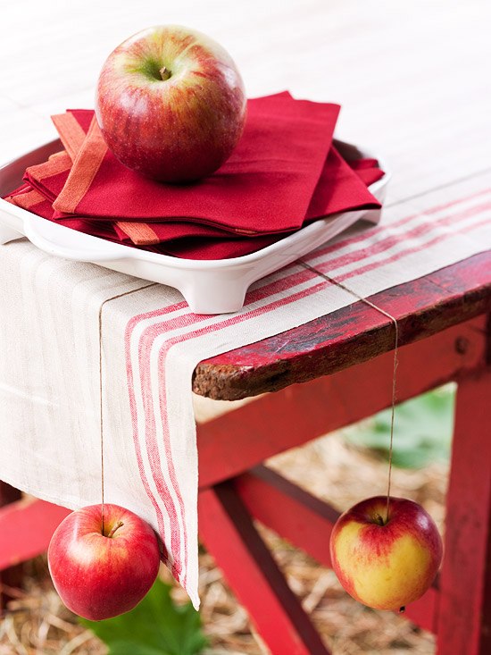 tischtuchgewicht rote äpfel herbst saison idee