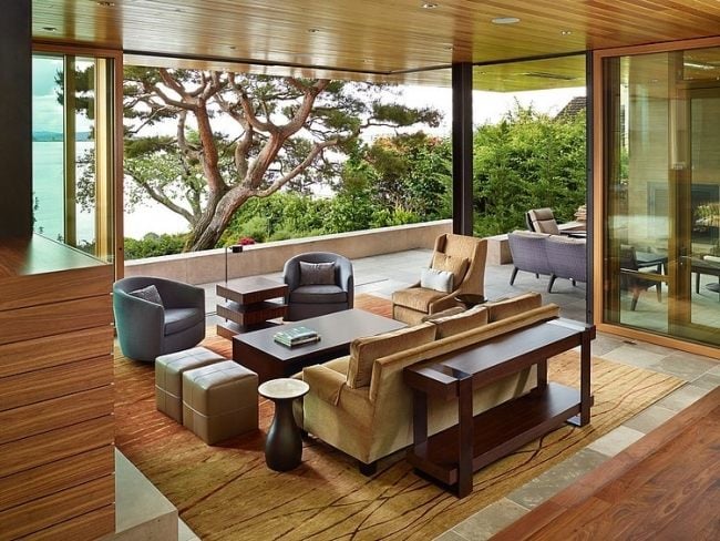 wohnzimmer-gestalten idee naturfarben teppich terrasse