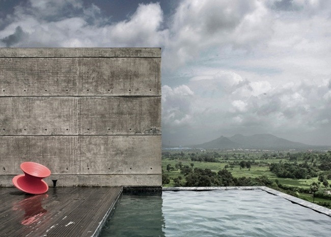 Haus im Fels gebaut-Mit schwimmpool-Aussicht Indien Betonhaus