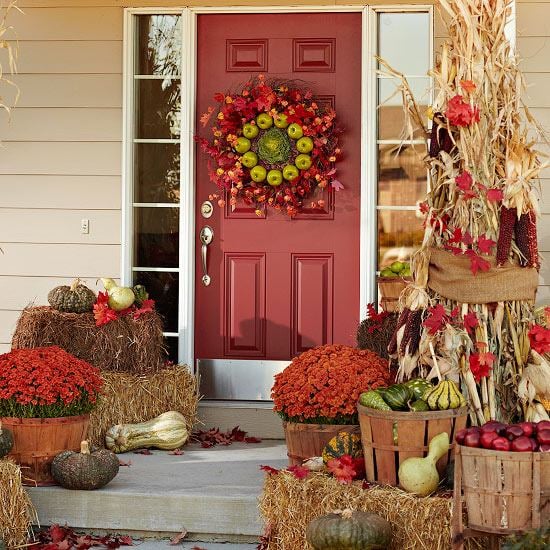 Herbst Veranda Eingang terrassenförmig dekorieren-Türkranz Äpfel maiskolbenblätter