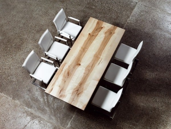Massivholzmöbel von Scholtissek zett tisch maserung weiße stühle