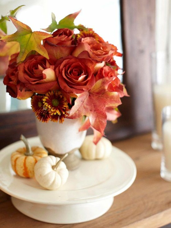 Rosen Herbstblätter Mini Kürbisse  herbstliche Tischdeko