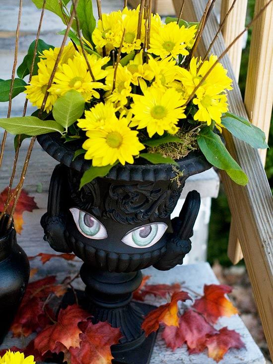 Gruselige Deko basteln Halloween Augen Aufkleben-Blumentopf
