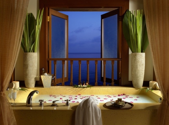 Spa Villa Resort Badewanne Zimmerpflanzen-Aromatherapie Pangkor Laut-Insel
