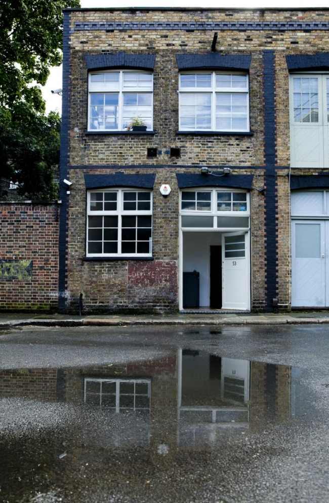 Traditionelles Haus London-Backstein Mauer-Front Glaseinsatz