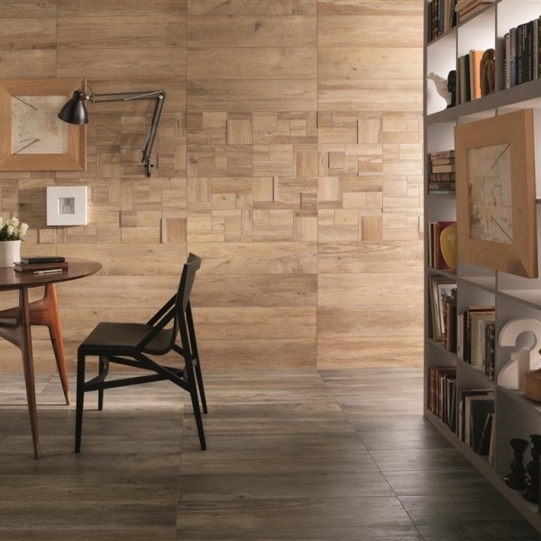 Wand Gestaltung Fliesen verlegen-Holz-Aussehen design-Stühle-Regale