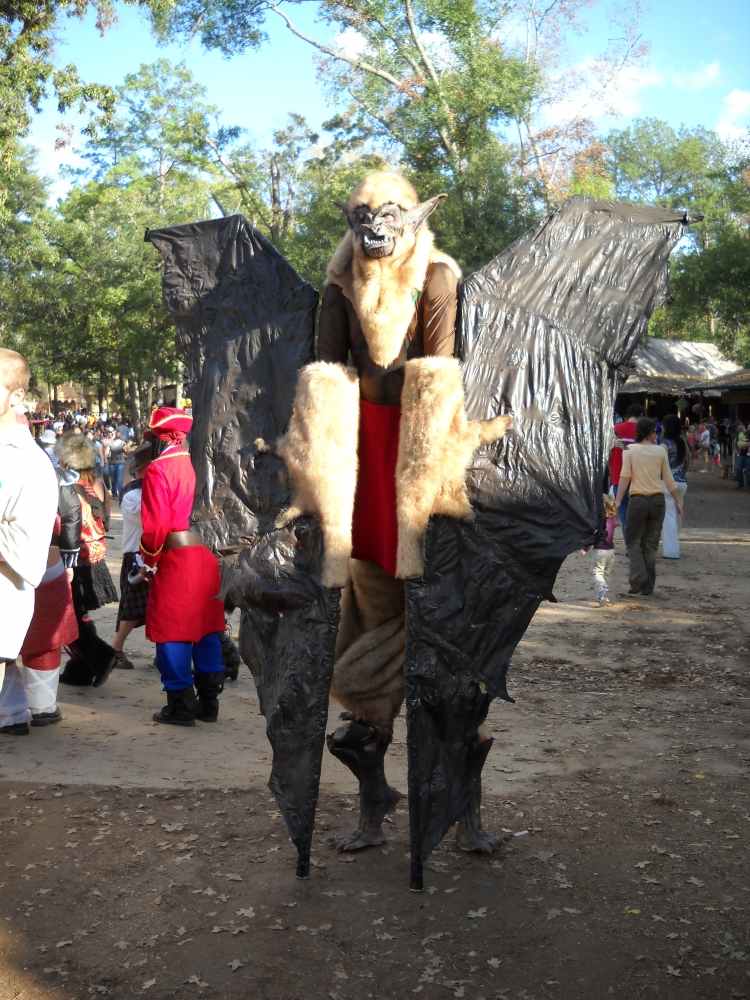 Halloween Kostüme -demon-ungeheuer-fledermaus-riesig-fell-maske