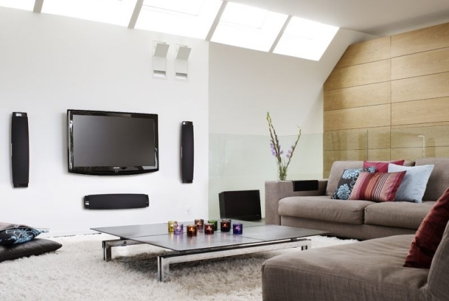 heimkino wohnzimmer integrieren wan tv soundsystem dachfenster