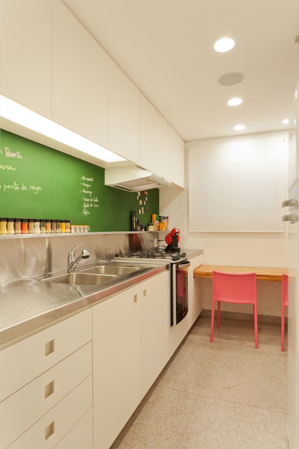 küche schlicht weißes designer apartment von leandro garcia