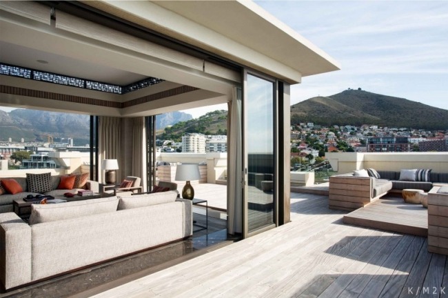 luxus penthouse kapstadt dachgeschoss terrasse holzboden
