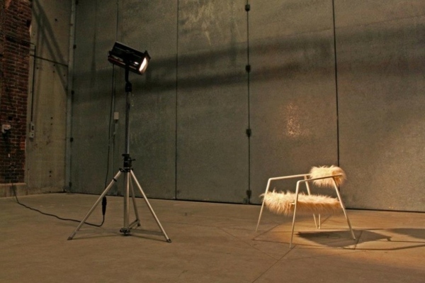weißer Stuhl Metall Kunstpelz moderne Möbel