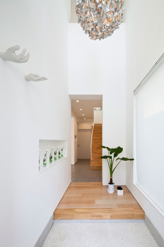 zen Wohnhaus tokyo eingangshalle weiß pflanzen
