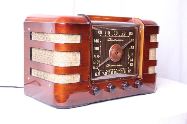 Beistelltisch Rundfunk Design retro-Apparat 1946 Crosley-66TC American-Overseas