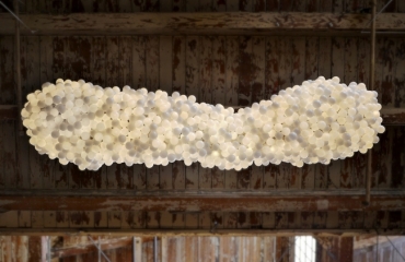 Indirekte Beleuchtung an der Decke sorgt für Behaglichkeit