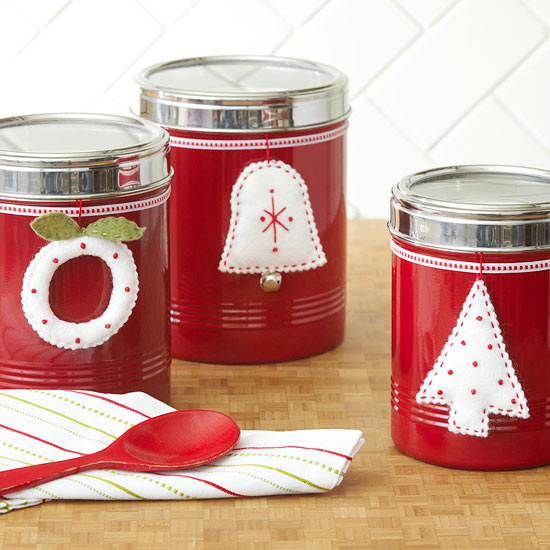 Filzdeko Basteln Weihnachten Küchen Behälter verzieren weiß-rot-Glocke Motive