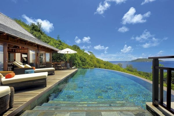 Hotel-Pools Design Infinity-mit BLick-Seychellen-Villa Traditional