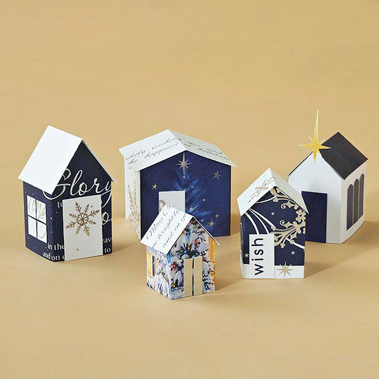 Häuschen Satteldach aus Papier basteln gemustert-weihnachtliche Motive