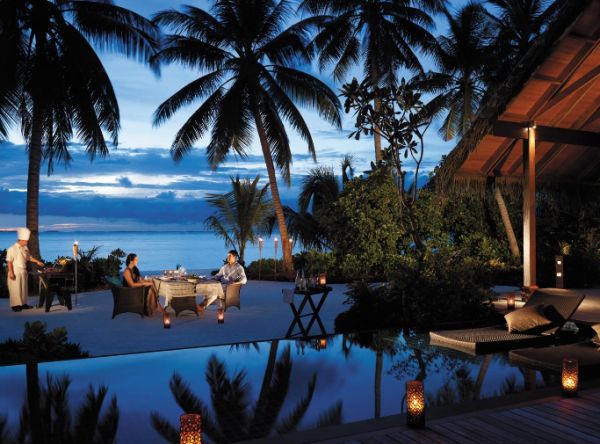Infinity Pool Aussicht Hotel Anlagen weltbesten Shangri-La Resort-Luxus Reiseorte -Malediven