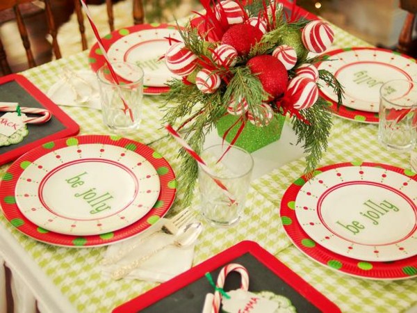 Weihnachten festlich dekorieren rot grün weiß