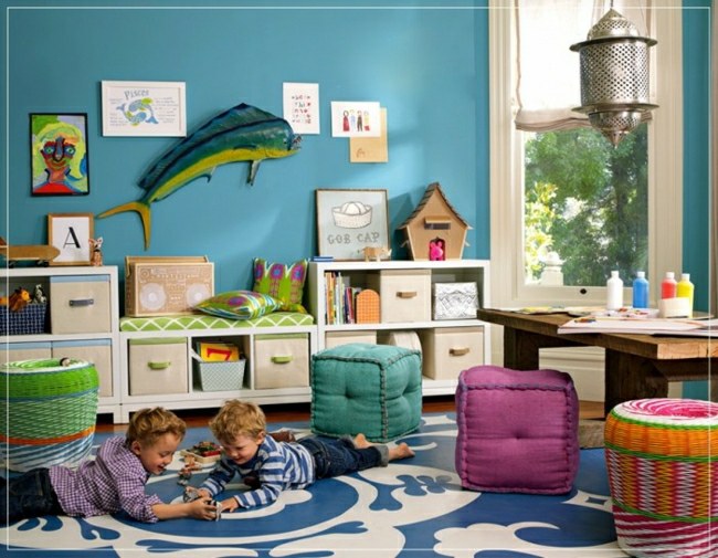 Jungenzimmer blau einrichten Sitzsack  Kindermalerei