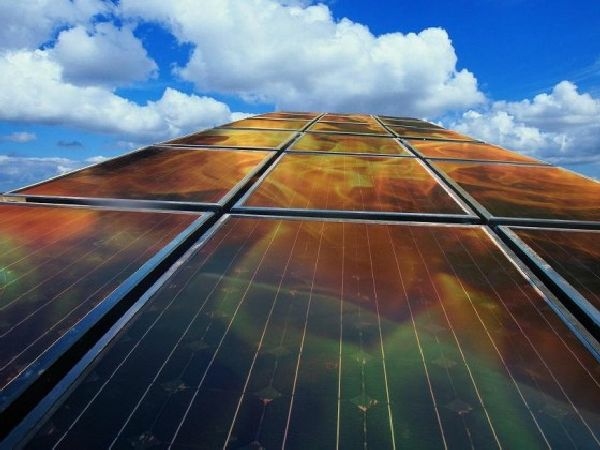 Strom Solarpaneele Gebäude schöne Idee