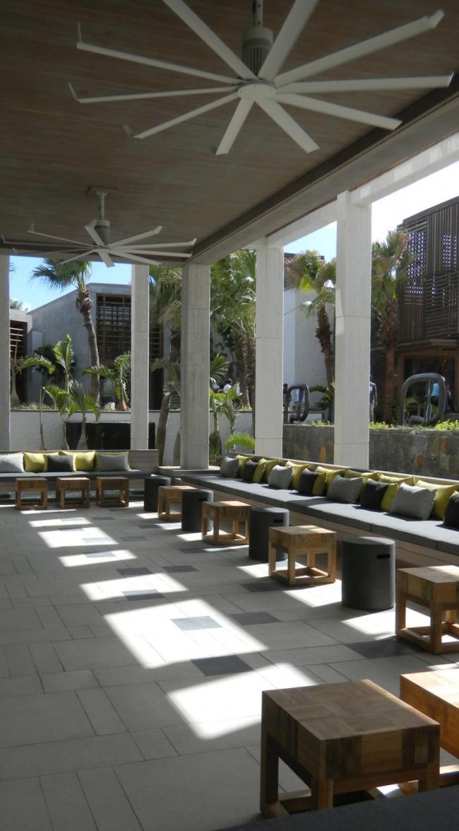 Moderne Sitzecken im Freien-terrassen Patio Kissen-Beistelltische