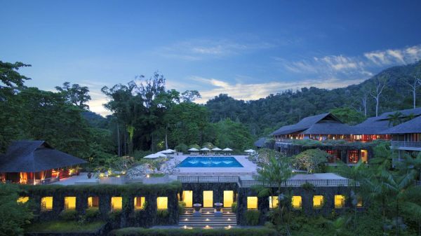 Outdoor Hotel Pool Schwimmbecken-im Regenwald-Borneo Datai-Langkawi Malaysia