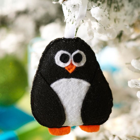 Weihnachtsbaumschmuck selber basteln filz penguin nähen