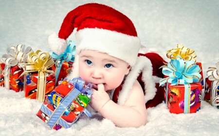 erste weihnachten mit baby dekorationen ideen geschenke muetze