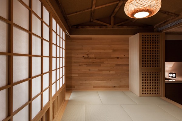 japanisch haus trendig architektur innendesign vorschlag pendelleuchte flur bodenverkleidung modular