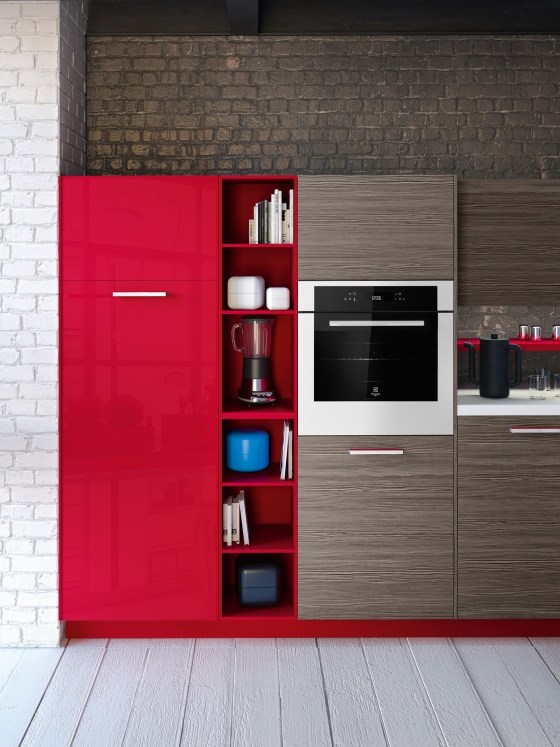 kompakte küchenzeile kühlshrank regale einbaubackofen rot holz