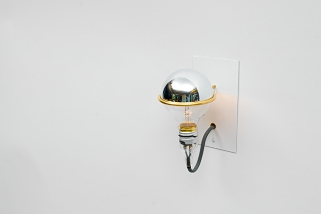 minimalistischste wandleuchte design glühbirne brendan ravenhil