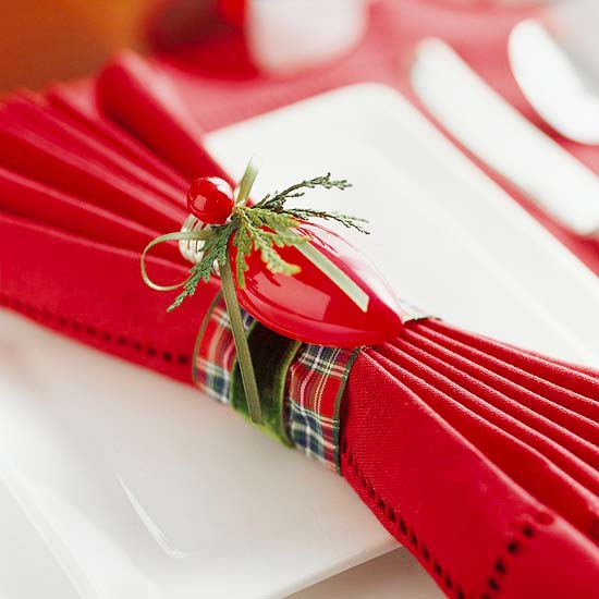 rote serviette deko weihnachten serviettenring kariert
