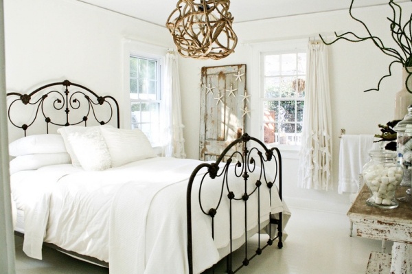 schlafzimmer vintage weiße wandfarben bodenbelag weiß design interiuer