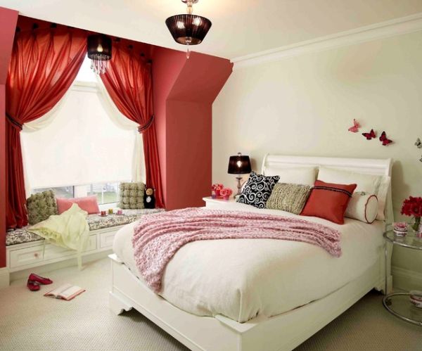 schlafzimmer ausstattung trendig wandfarben kräftig rot hellrot weiß tendenzen herbst deko effekte varianten