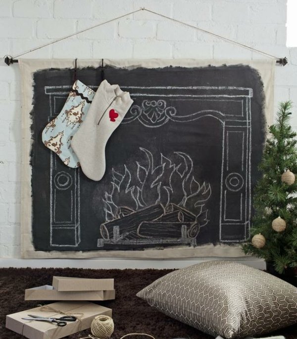 Kamin schwarze Tafel malen Weihnachtsstiefel