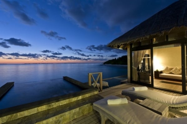terrasse trendig außendesign einrichtung polstermöbel ferienhaus indischer ozean