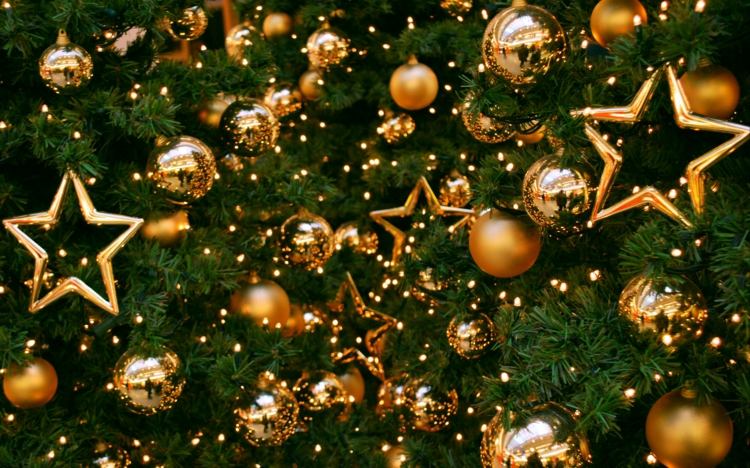 weihnachtsbaum auswählen gold stern kugeln glamuroes