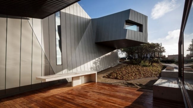 Asymmetrisches Strandhaus Fairhaven Beach-Haus Zink-Fassade Holzterrasse