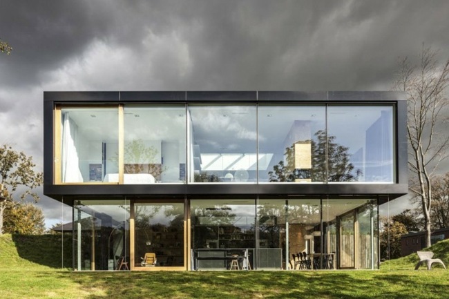 Stockwerke Glasfassade moderne Schiebetüren Garten