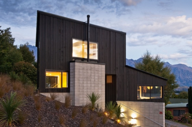Haus mit Pultdach Dunkel Zeder Fassade verkleidung-Seeblick