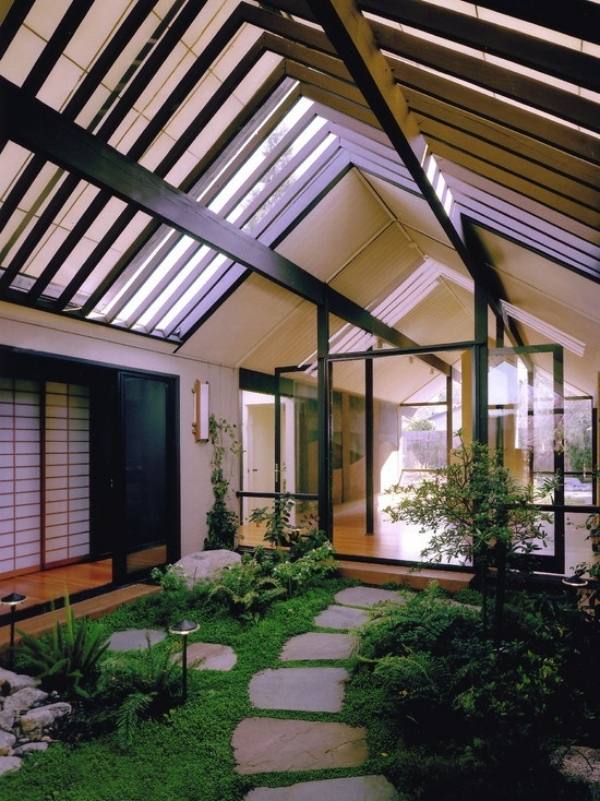 Indoor Garten Anlage Tipps-asiatischer Stil-Rasenfläche Satteldach