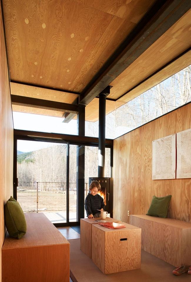 Kleine Hütte-modern Einrichtungsideen Indoor-Kamin Ofen-Sitzgruppe Frontseite-Glas