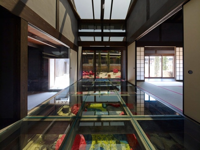 Kunstausstellung Raumwahrnehmung renoviert Glasboden-integrierter Teich-yokoo nagayama
