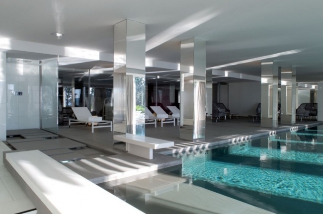 La Réserve Ramatuelle Hotel spa hallenbad lichtdurchflutet
