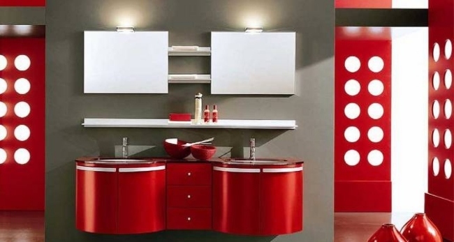 Bad Design-Rote Akzente-kräftig zwei Waschtisch Wandspiegel