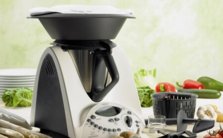 Thermomix-vorwerk-multifunktionale-kuechenmaschine-modern