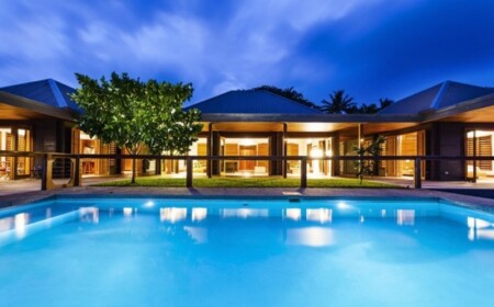 Villa Korovesi-luxus Ferienwohnung Glas Einsatz Infinity-Pool Nachtbeleuchtung