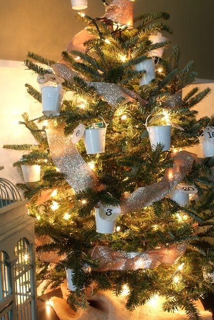 adventskalender selbstgemacht weihnachtsbaum eimer ideen