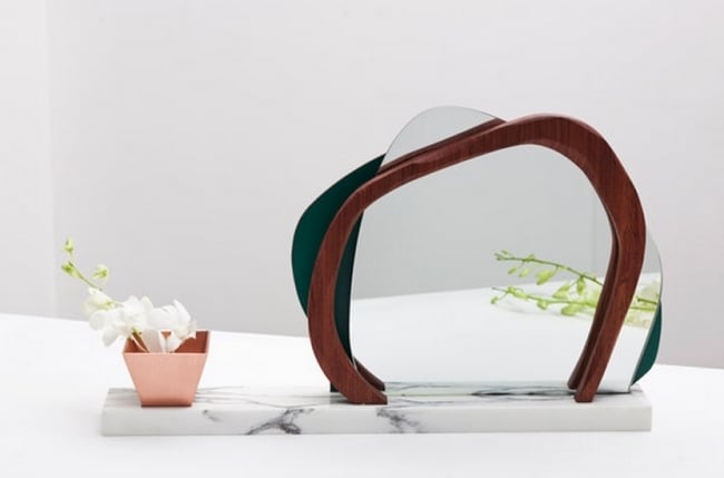 Basiert auf Ikebana Spiegel Tiefenwirkung-Karen Chekerdjian Designagentur